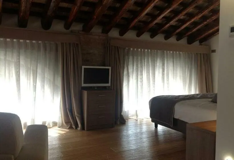 Superior Kolmen Hengen Huone, Do Ciacole In Relais