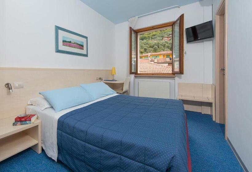 スタンダードシングルルーム, Erika