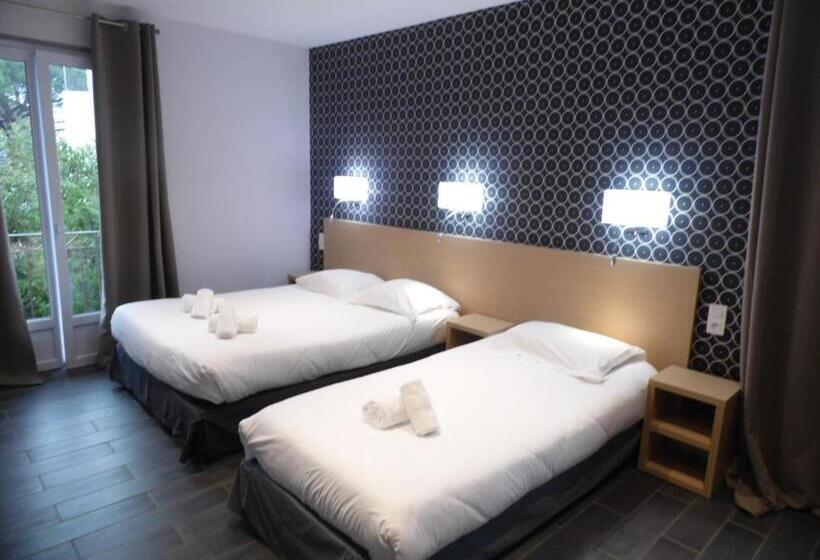 Номер Стандарт Трехместный, Hôtel Le Mistral