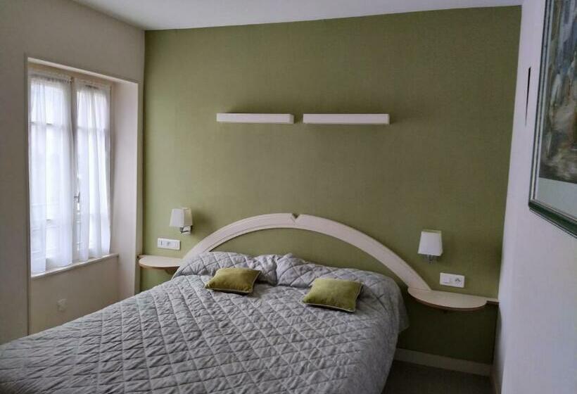 标准三人间, Hôtel Restaurant Notre Dame