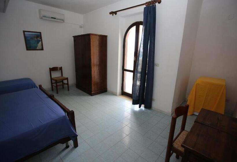 スタンダードトリプルルーム, La Giara