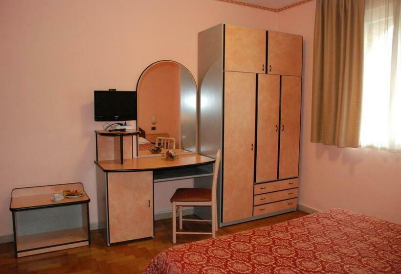 スタンダードルーム, Ristorante Farese