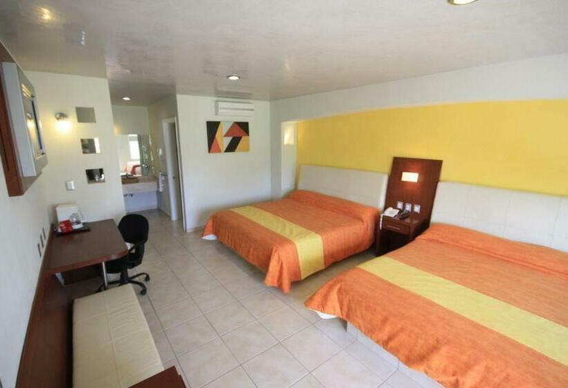 חדר סטנדרט לארבעה, Splash Inn