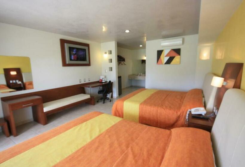 חדר סטנדרט לארבעה, Splash Inn