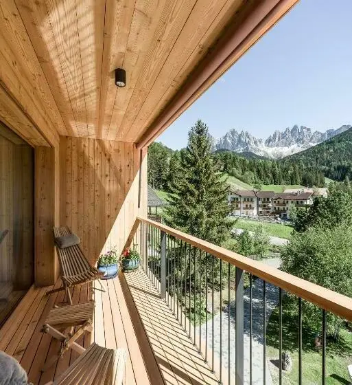 اتاق استاندارد با بالکن, Tyrol