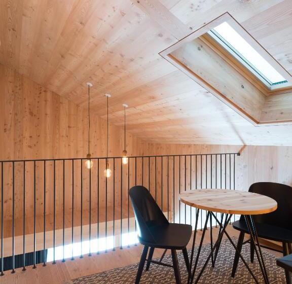 可观山景的小型套房, Tyrol