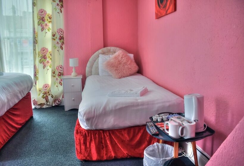 Номер Стандарт Трехместный, Villa Rose