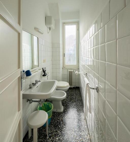 高级单人间, Zoagli