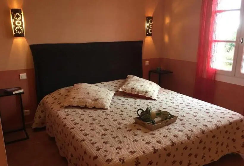 スタンダード４人部屋, La Ferme Du Petit Ségriès Bed And Breakfast