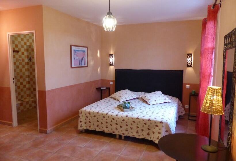 Четырехместный Номер Стандарт, La Ferme Du Petit Ségriès Bed And Breakfast