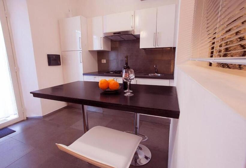 إستوديو قياسى, Villino Erminia   Seaside Art B&b