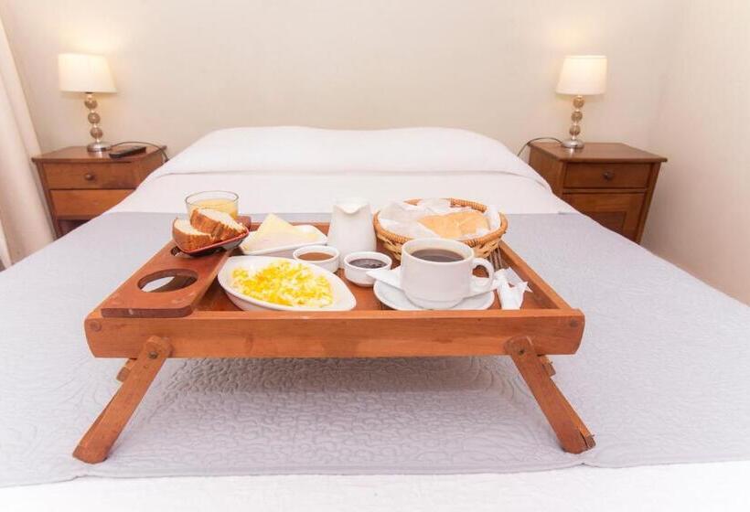 이코노미 룸, Amalfi   Ex Santisimo