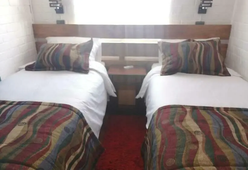 اتاق لوکس, Casa Roble Añejo Bed & Breakfast
