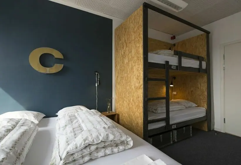 اتاق خانوادگی با سرویس بهداشتی مشترک, Danhostel Aarhus City