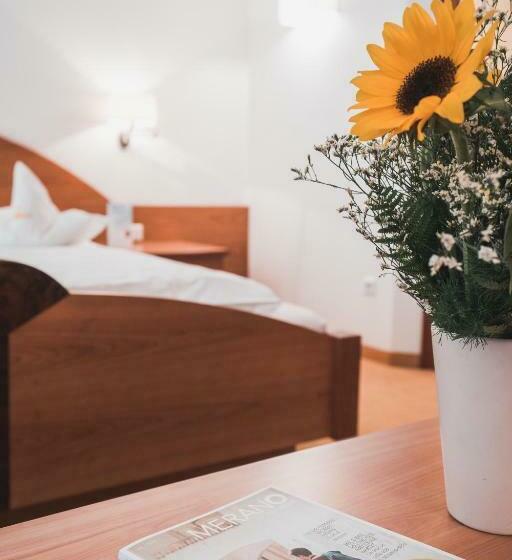 חדר קומפורט, Am Sonneck