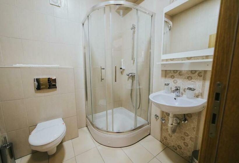 اتاق لوکس, Brcko Gas Prijedor