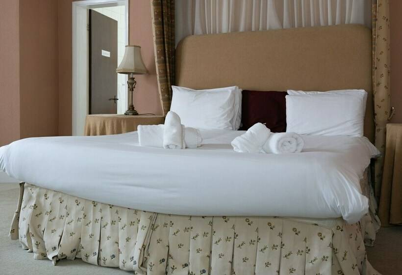 スイート, Crown Hotel Stone