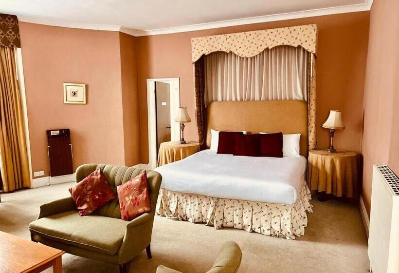 スイート, Crown Hotel Stone