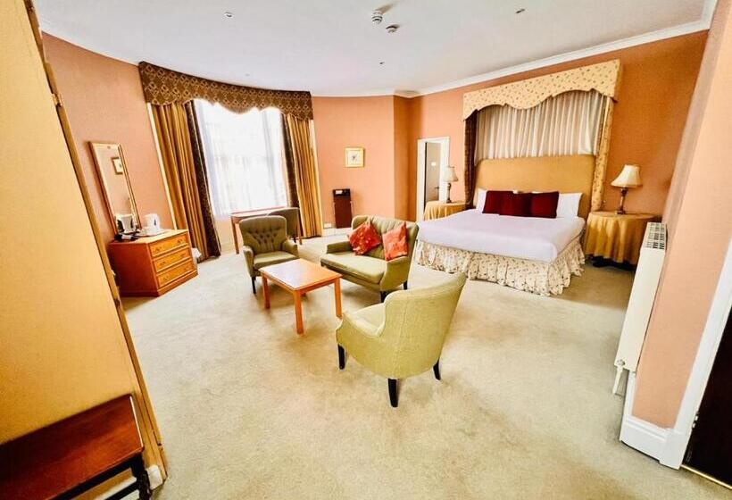 スイート, Crown Hotel Stone