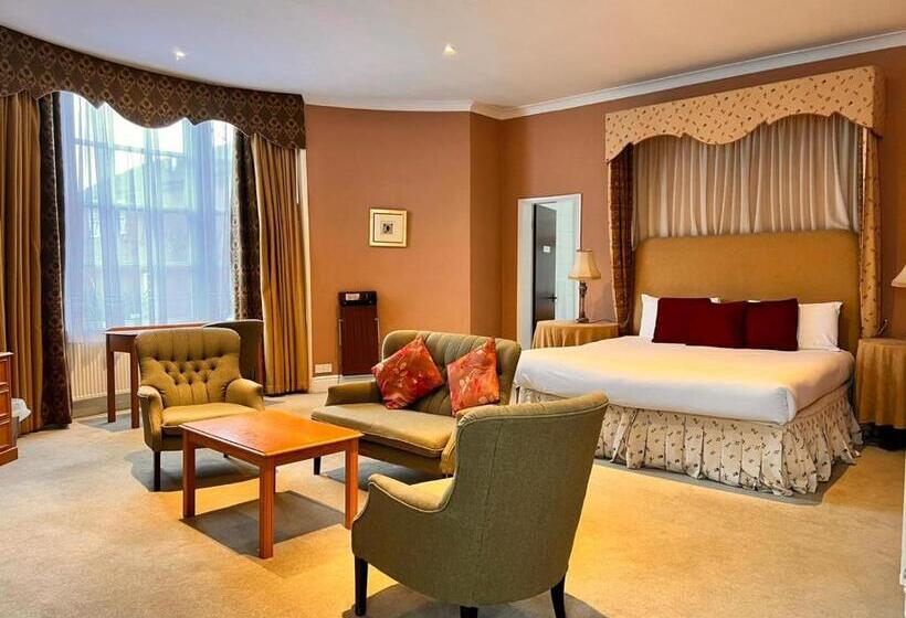 スイート, Crown Hotel Stone