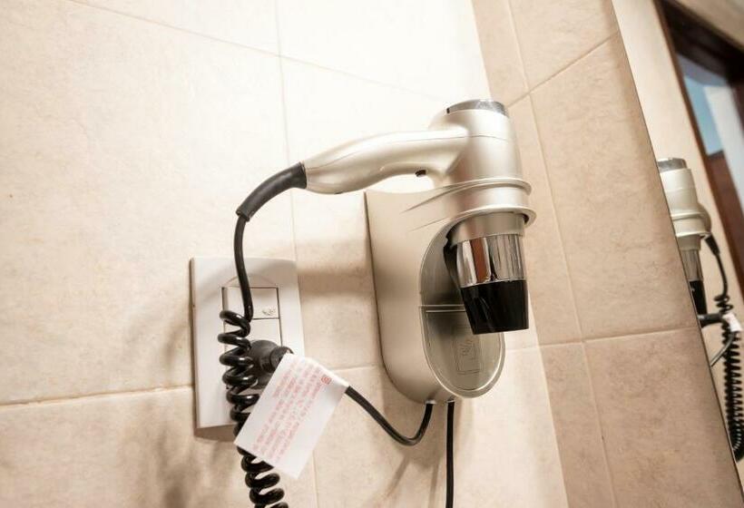 Номер Стандарт, Emperatriz