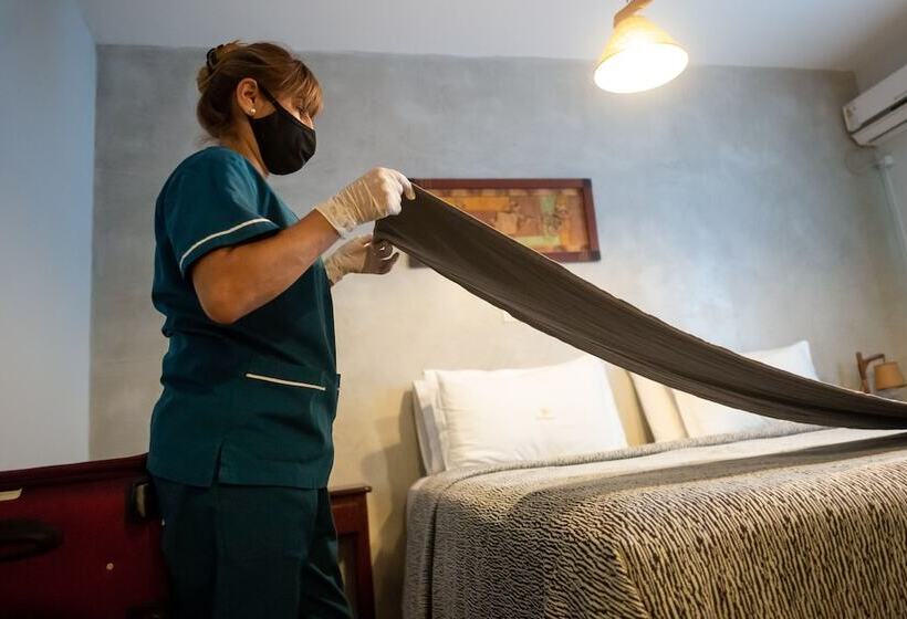 Номер Стандарт Трехместный, Emperatriz