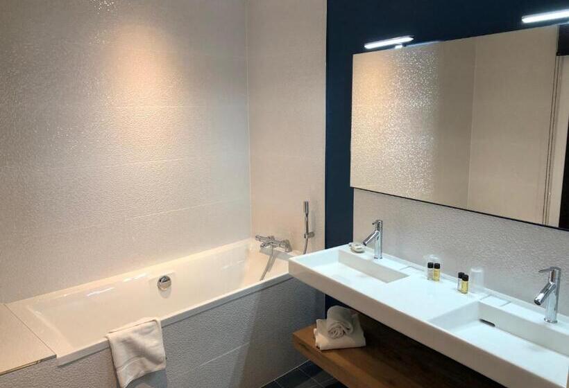 סוויטה, Hôtel Le Vieux Gréement