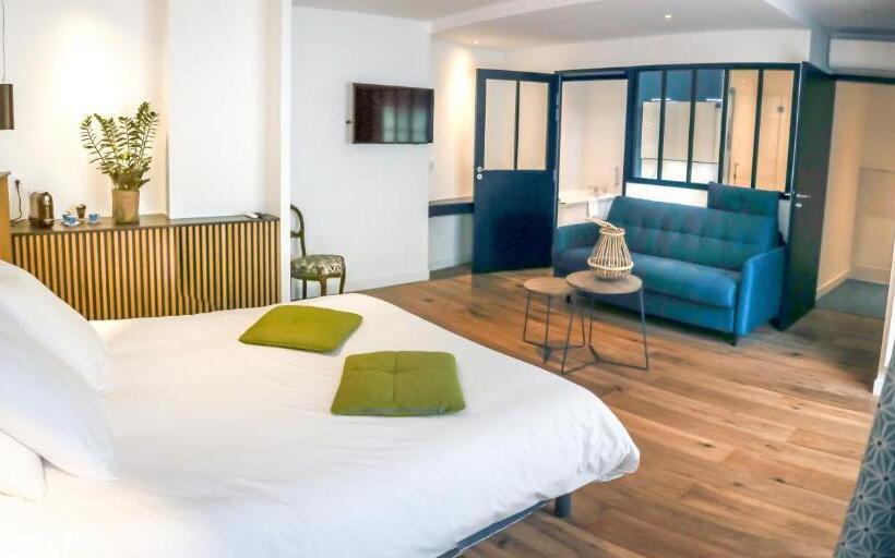 جناح, Hôtel Le Vieux Gréement