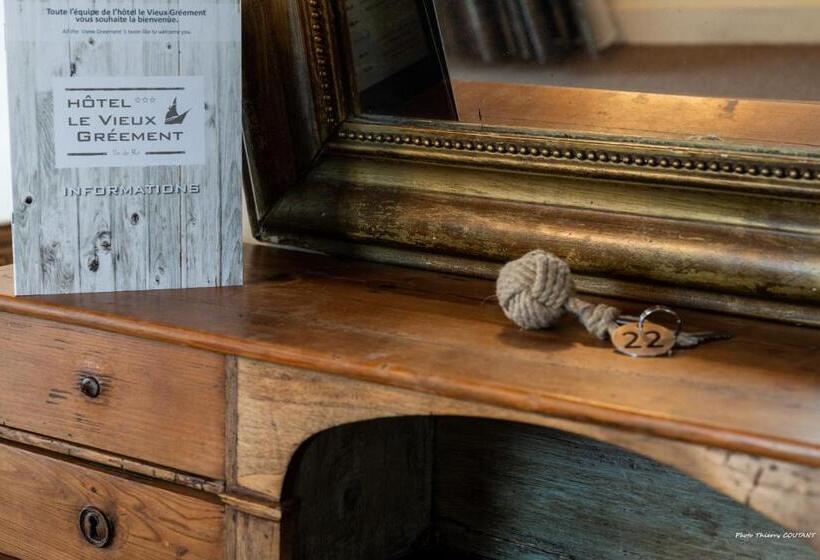 جناح, Hôtel Le Vieux Gréement