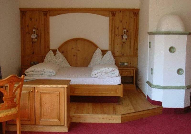 주니어 스위트, Humlerhof