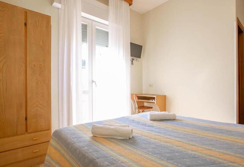 اتاق استاندارد با بالکن, Ischia