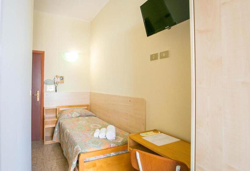 اتاق استاندارد یک نفره, Ischia