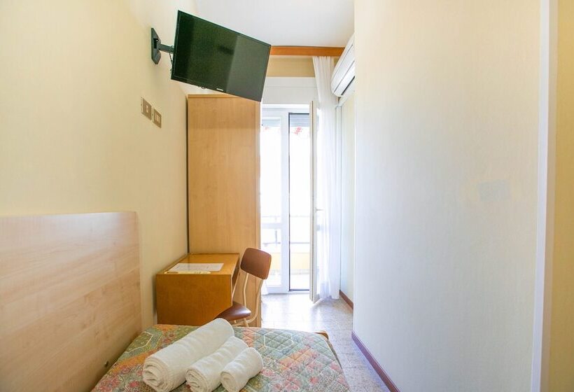 اتاق استاندارد یک نفره, Ischia