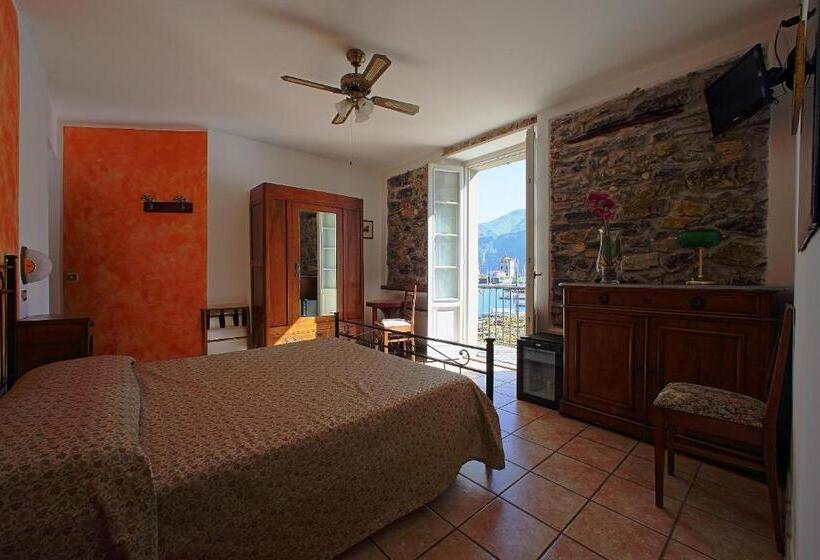 Номер Стандарт Вид на Озеро, Locanda La Pergola