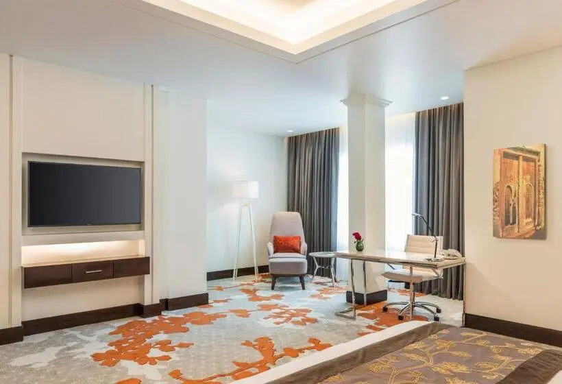سوییت جونیور, Radisson Blu Hotel, Ajman