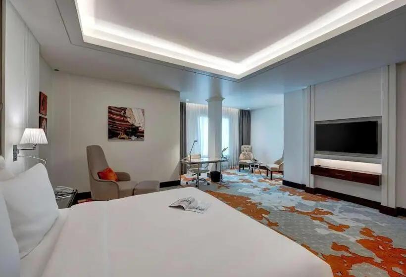 سوییت جونیور, Radisson Blu Hotel, Ajman