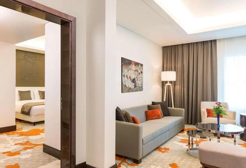 سوییت, Radisson Blu Hotel, Ajman