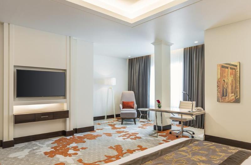 주니어 스위트, Radisson Blu Hotel, Ajman