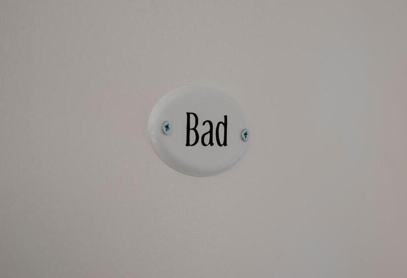 Camera Standard Vista Mare, Sandkaas Bade