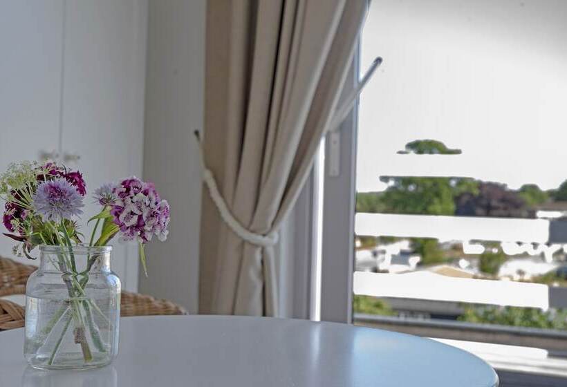 Camera Premium Vista Mare, Sandkaas Bade