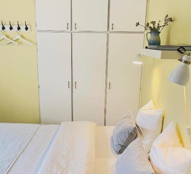 Camera Standard, Sandkaas Bade