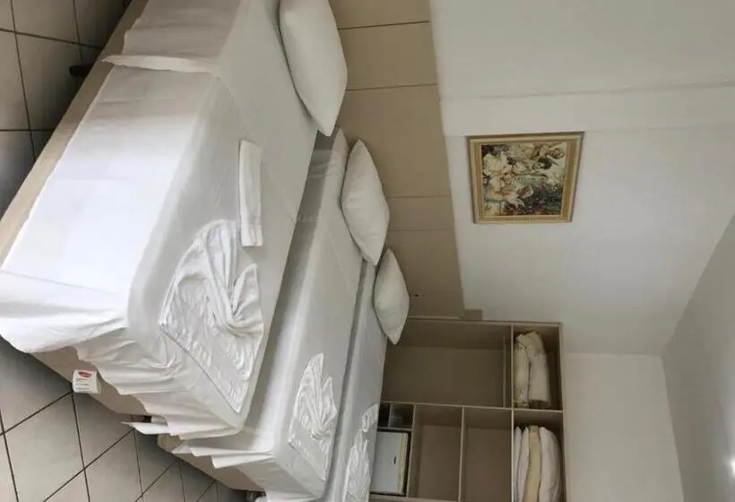 Deluxe Kolmen Hengen Huone, Termas Park