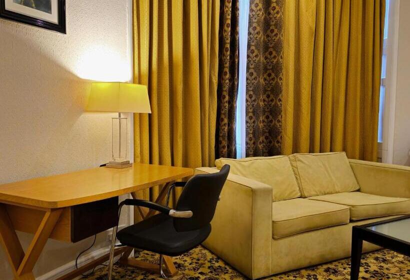 スイート, Crown Hotel Stone