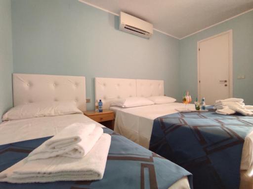 标准三人间, Villa Mirella