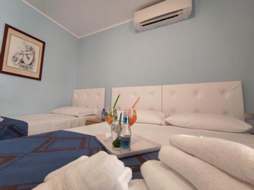 标准三人间, Villa Mirella