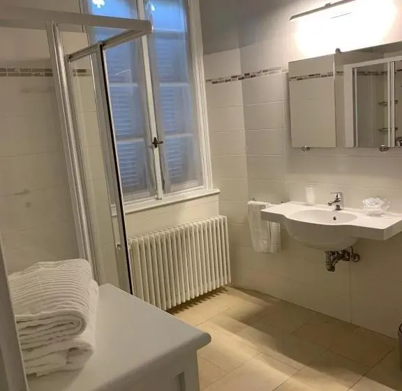 スタンダード４人部屋, Villa Toscanini