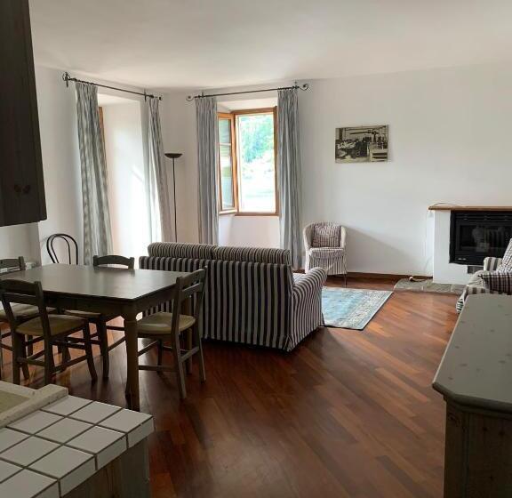 1 Bedroom Apartment Lake View, Villa Toscanini