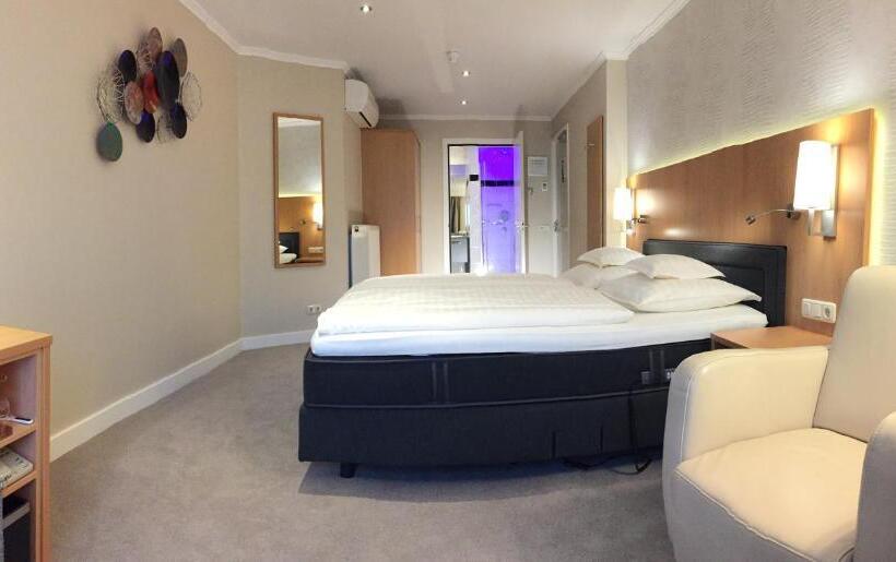 バルコニー付きスーペリアルーム, Landhotel Alberts