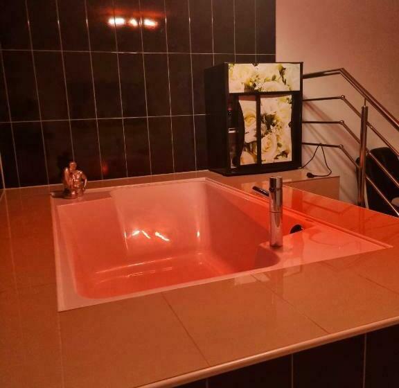 آپارتمان لوکس 1 خوابه, Motel Medium