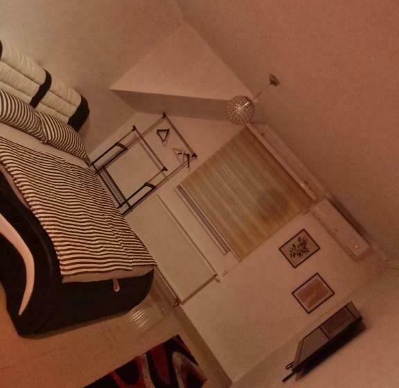 آپارتمان لوکس 1 خوابه, Motel Medium